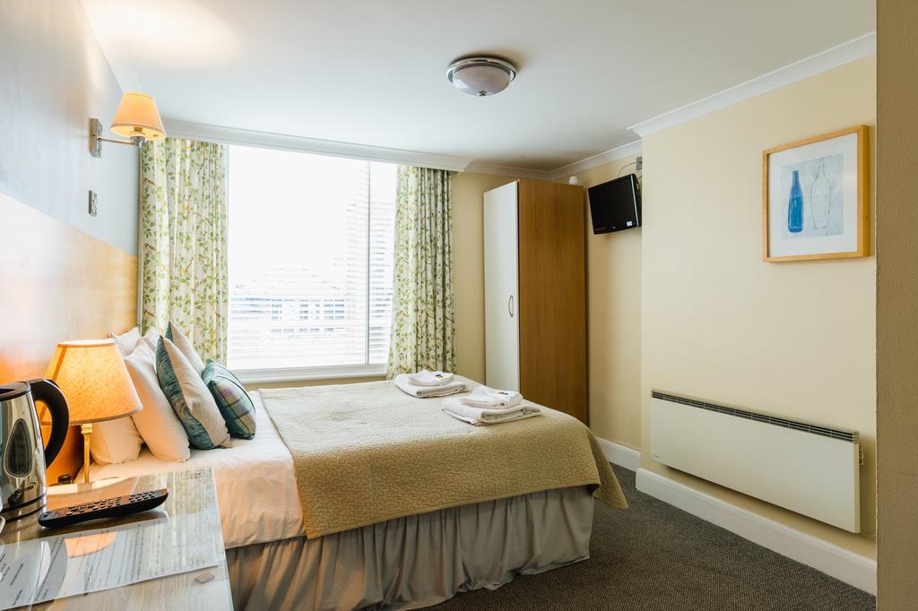 George Hotel